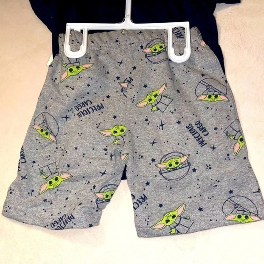 NWT Star‎ Wars The Mandalorian Kids Set